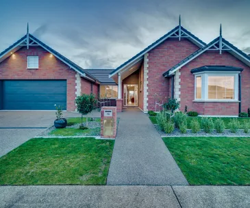 Take your lifestyle to new heights in this unique home for sale in Pyes Pa