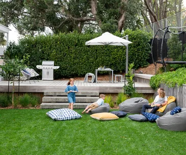 This versatile garden balances family function with mid-century design