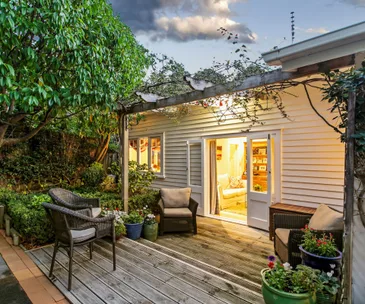 This charming Remuera home offers easy indoor-outdoor living