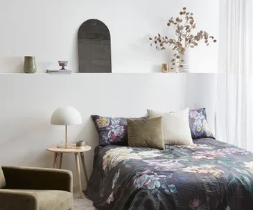 6 beautiful ways to decorate with florals this Spring