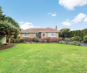 This generously sized Papatoetoe property is filled with potential