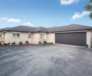 This 4-bedroom Papatoetoe home has plenty of space for the whole family
