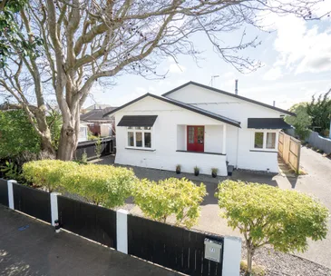 This immaculate Awapuni home has everything you need for modern living