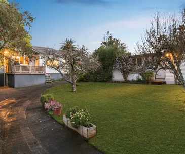This family home in Takapuna has prime position and ultimate potential