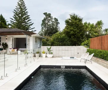 How this stylish home got the best summer outdoor living setup