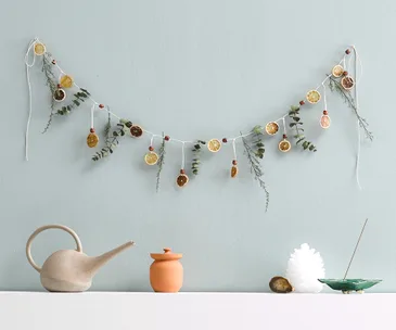 10 DIY Christmas garlands that will put you in the festive spirit