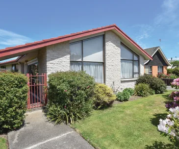 This tidy 3-bedroom home offers you the lifestyle you’ve been searching for