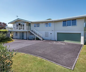 This 4-bedroom Lockwood home is in zone for Macleans College