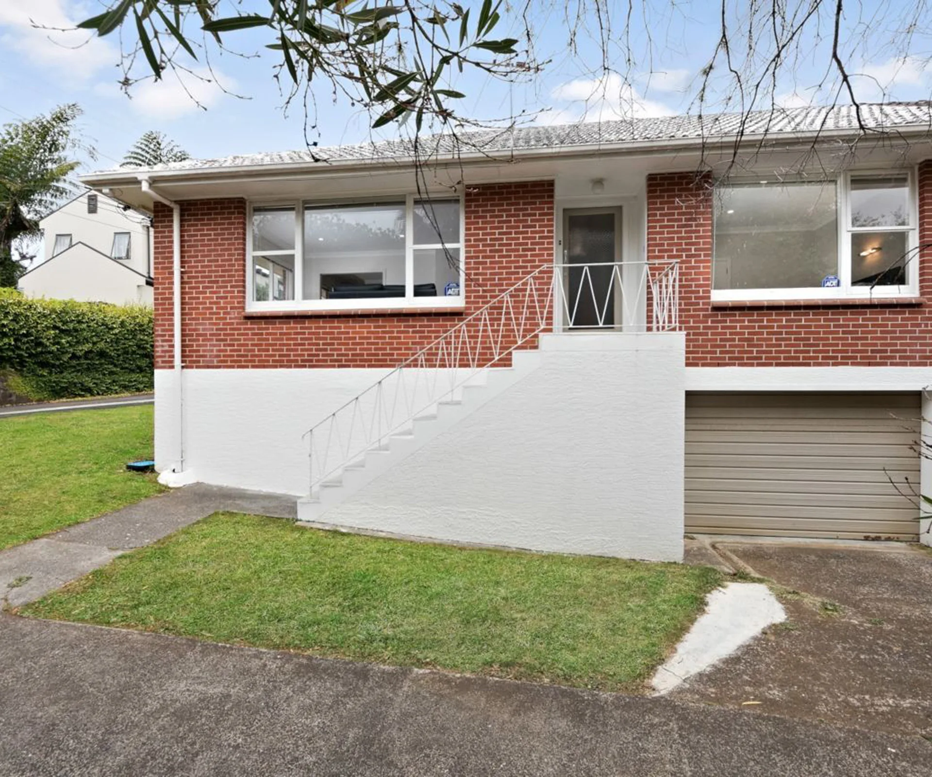7 brick and tile units for sale in Auckland that are full of potential