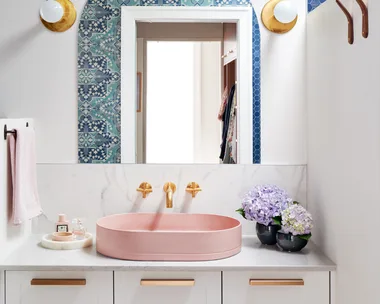 This luxurious ensuite proves you can go bold in a small space