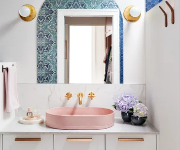 This luxurious ensuite proves you can go bold in a small space