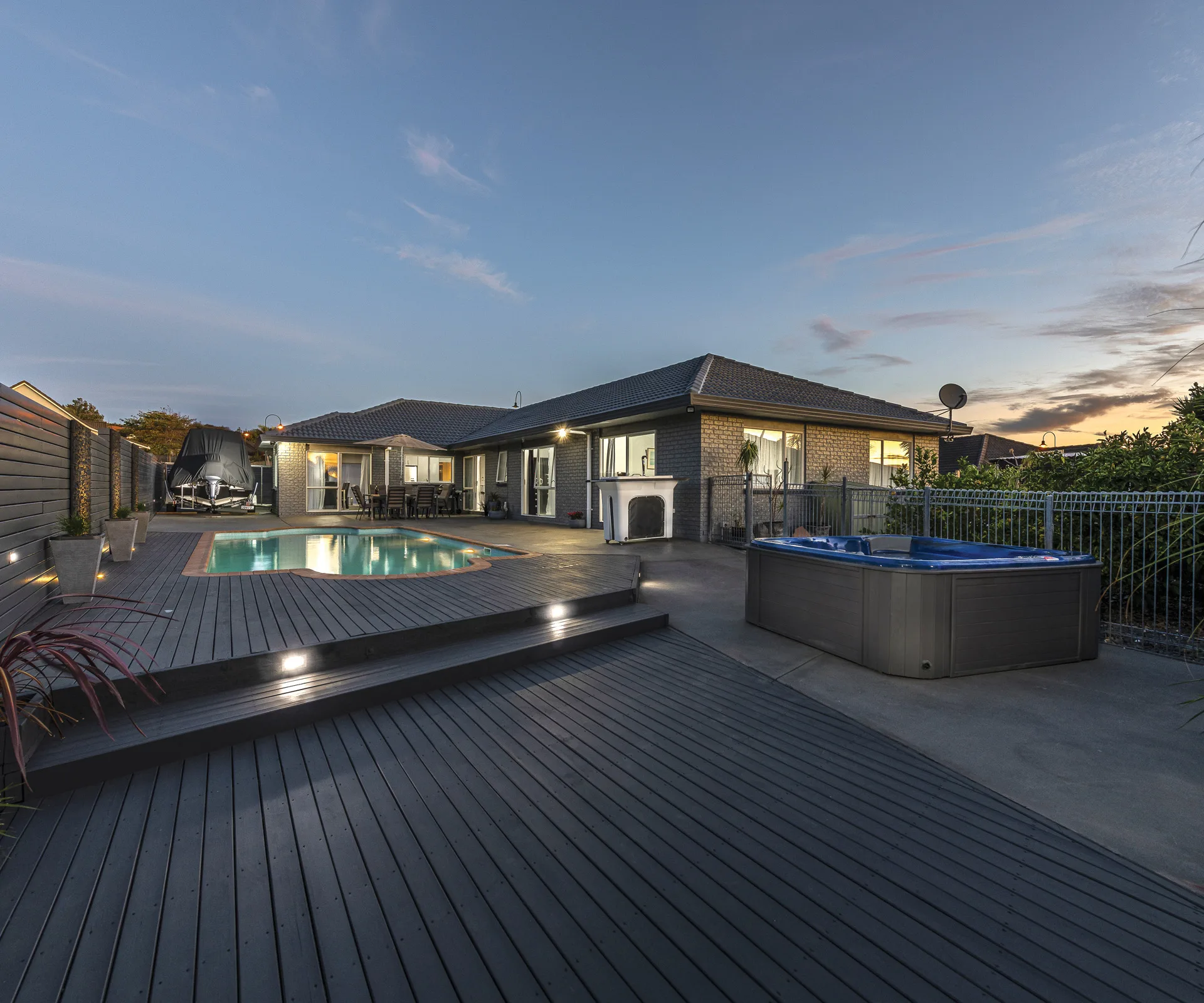 This immaculately presented home is ready for your family to move right in