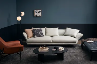 How to make seasonal adjustments to your living room