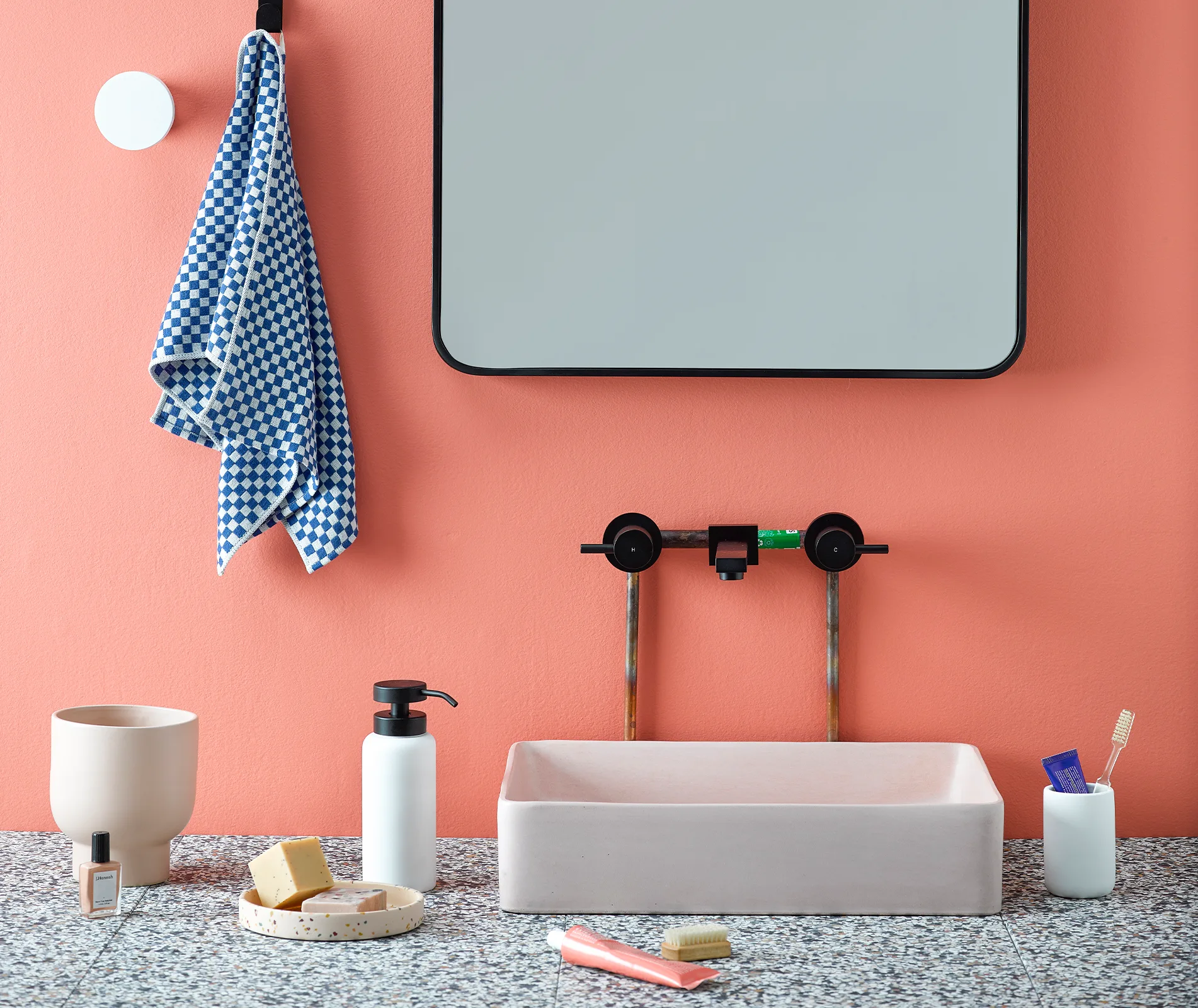 How to make a design statement in your powder room