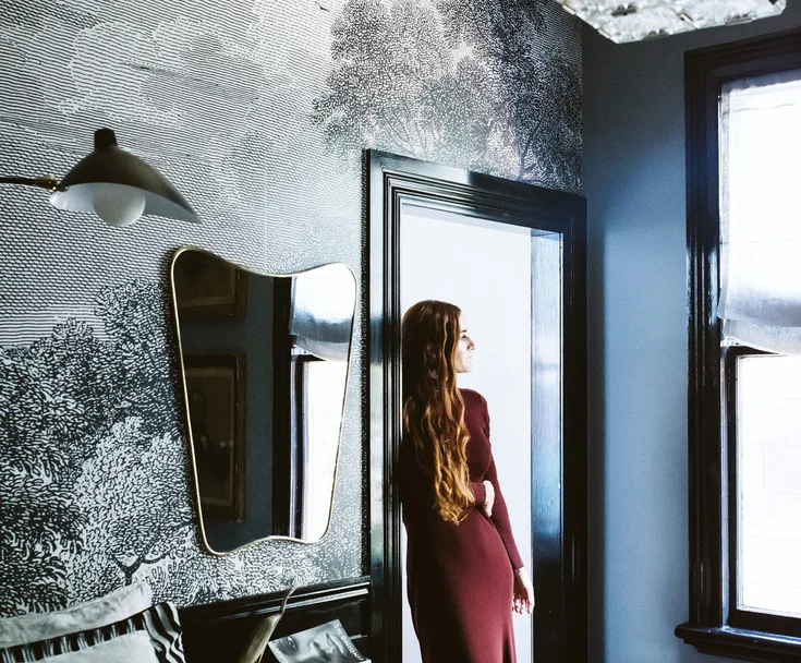How this photographer created an opulent bedroom