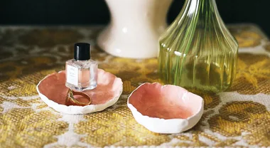 How to make clay pinch pots