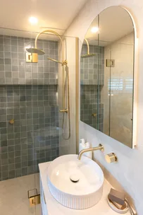How to create a tranquil, Hamptons style bathroom