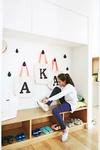 How to make a mudroom in your home