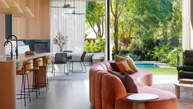 Bringing colour and sophistication to this heritage renovation
