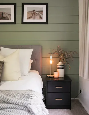 Bedroom with green wall