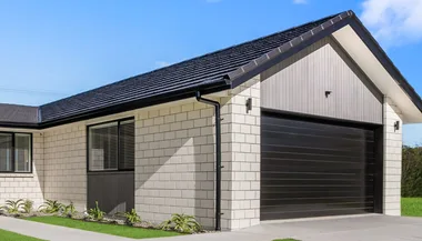 The essential guide to selecting the best sectional garage door for your home