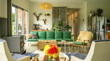This Invercargill home is friendly to the earth, and furnished with upcycled treasures