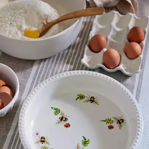 Beautiful bakeware to shop for every cake connoisseur