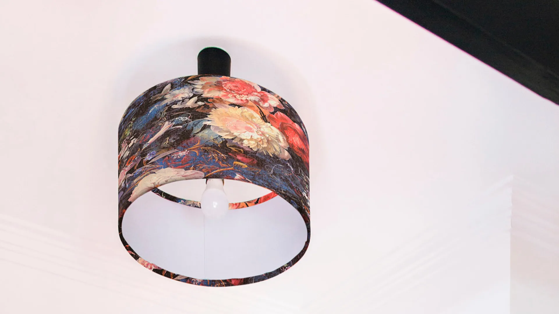 DIY: How to update your lampshade with wallpaper