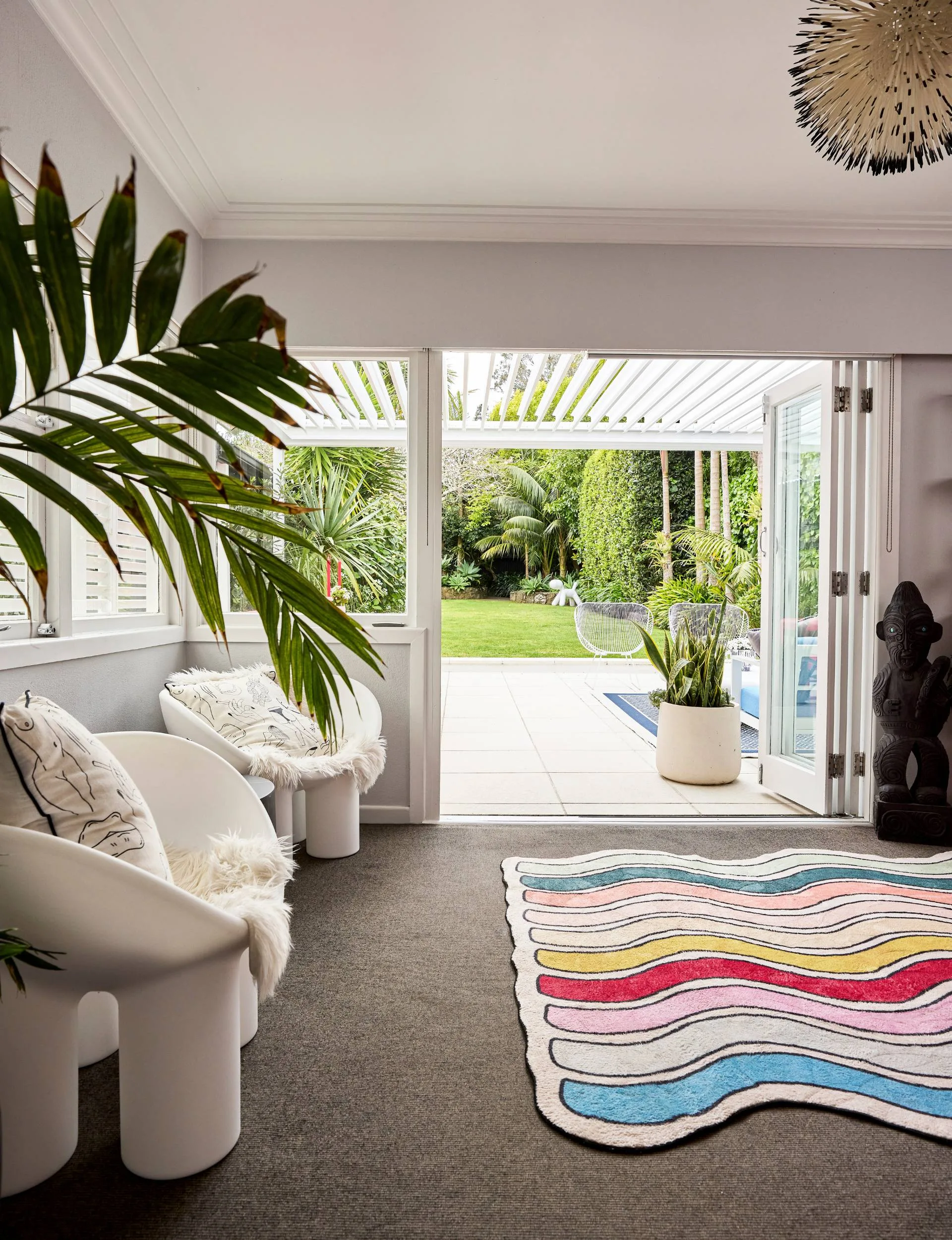 The Auckland art deco home's sunroom