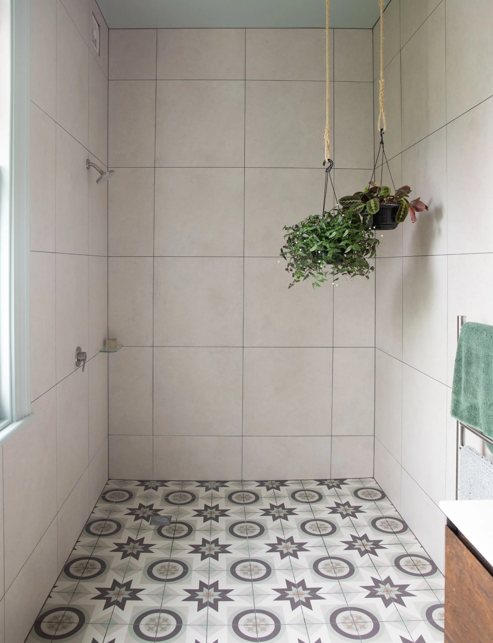 The Whanganui lodge bathroom