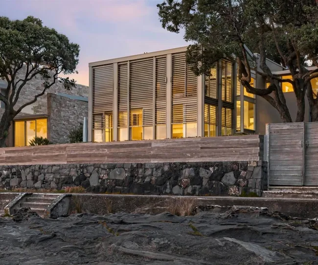 A house on Minnehaha Beach, Auckland