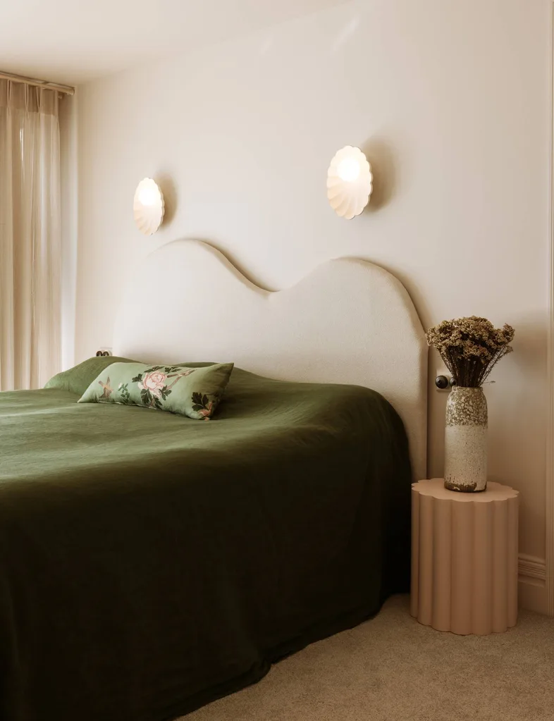 Green theme bedroom