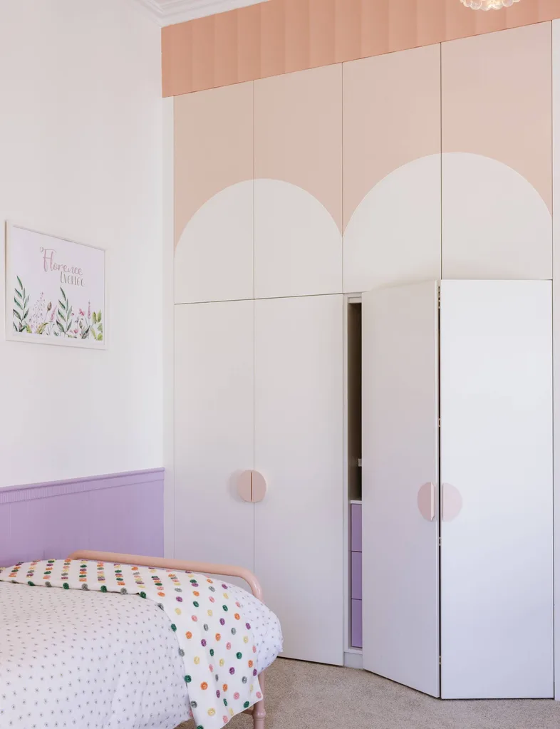 purple theme bedroom