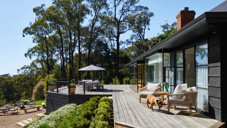 Inside a coastal renovation inspired by Nancy Meyers’ romantic comedies