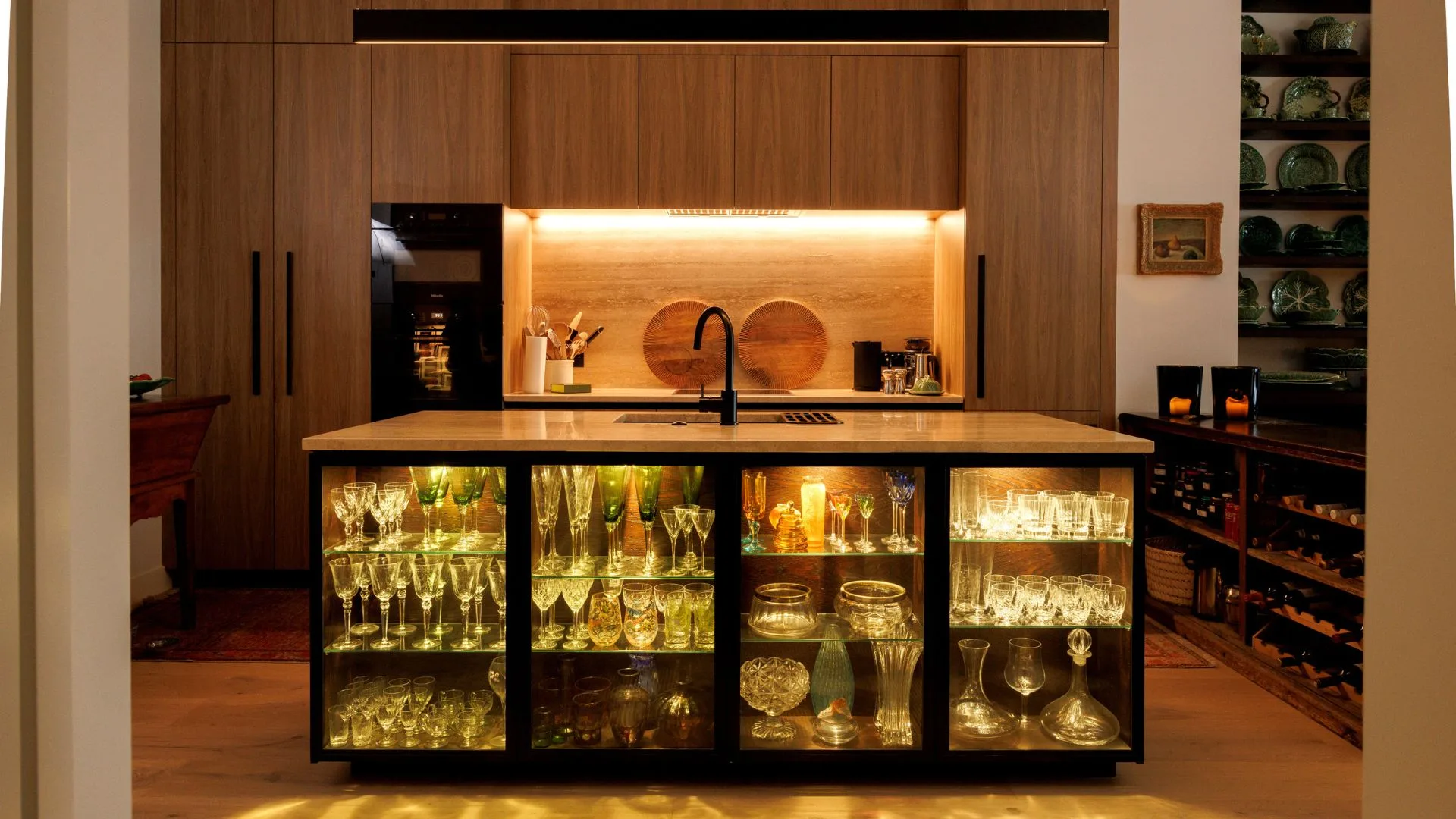 Set the scene: Inside Tracy Grant Lord’s thoughtful Auckland apartment