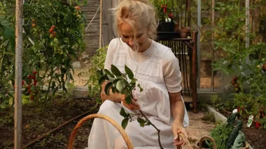 Pamela Anderson’s gardening guide is pure joy 