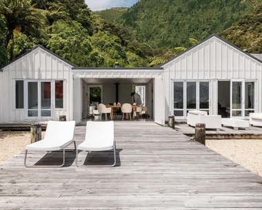 Inside architect Amy Hendry’s holiday home in Tata Bay