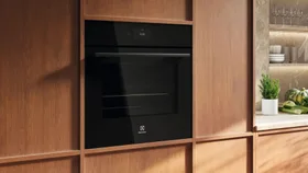 Electrolux’s new oven proves steam cooking isn’t just for chefs
