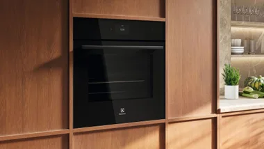 Electrolux’s new oven proves steam cooking isn’t just for chefs