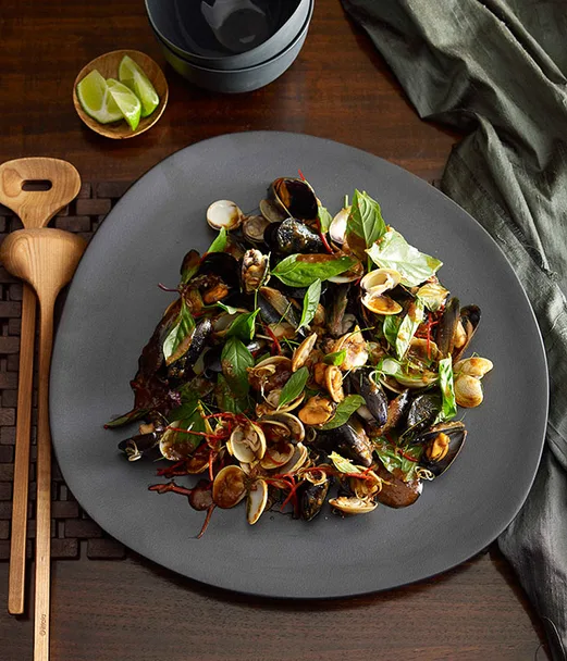 Martin Boetz: Mussel, clam and chilli jam salad