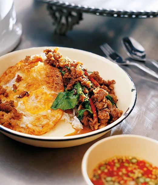 David Thompson: Stir-fried minced beef with chillies and holy basil (Neua pat bai grapao)
