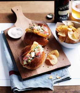 Lobster rolls with potato chips