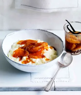 Rice pudding with vanilla and caramelised mandarin compote