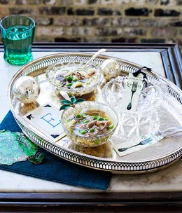 Duck broth with peas and Spätzle