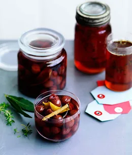 Mulled wine pickled cherries