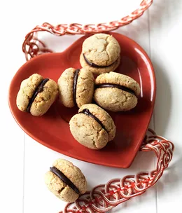 Baci di dama (ladies’ kisses)