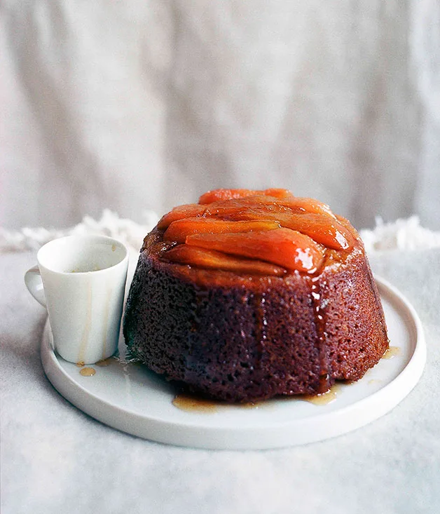 Steamed pear and ginger pudding
