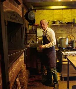 Outstanding contribution to the industry 2008: Phillip Searle, Vulcans, Blackheath, NSW