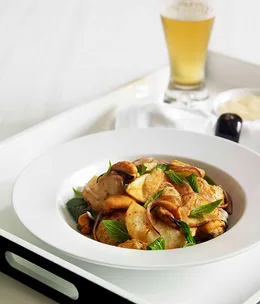 Mussel, fried potato, paprika and mint salad