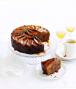 Ginger and pear cake with caramel and clotted cream